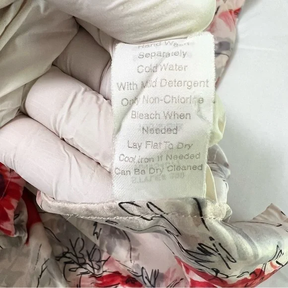 Cabi Blouse 100% Silk #399 Gray Red Poppy Floral Flower Fairy Top Oversized - Picture 7 of 12